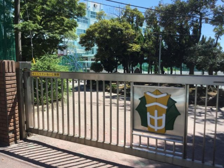 ���ӊ� �]�ː�旧������񒆊w�Z �k��5���B 400m