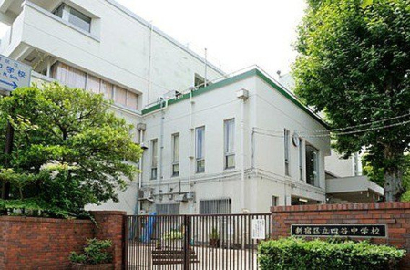 ���ӊ� �V�h�旧�l�J���w�Z �k��10���B 800m