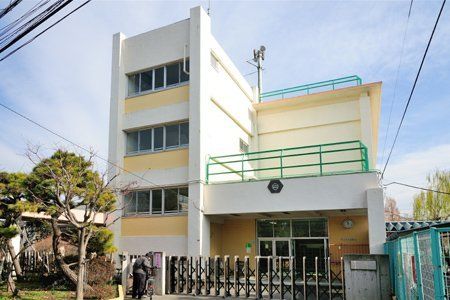 ���ӊ� �����旧������񏬊w�Z �k��11���B 810m