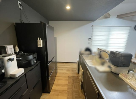 �L�b�`�� �y�L�b�`���z�i2026�N4���j�B�e�����������Ə㎿�ȑf�ފ����ۗ��L�b�`���B�@�\���ƃf�U�C���������˔������A�����̗������y�����Ȃ��Ԃł��B