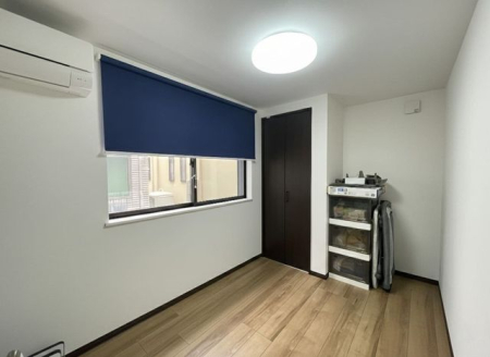 ���̑����� �y�����z�i2026�N4���j�B�e�ؖڂ̕��������₳������ۂ�^���鋏���B�i�`�������ȕ��͋C�̒��ŁA�S���烊���b�N�X�ł����Ԃł��B