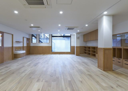 ���ӊ� ���̂��L�̖ؕۈ牀�{�� �k��2���B 130m