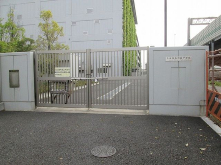 ���ӊ� ��c�旧�H�c���w�Z �k��17���B 1350m