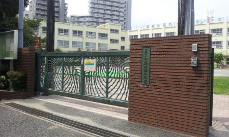 ���ӊ� ���w�Z 1730m ����旧����{�����w�Z(����旧����{�����w�Z�܂�1730m �k��22���B)