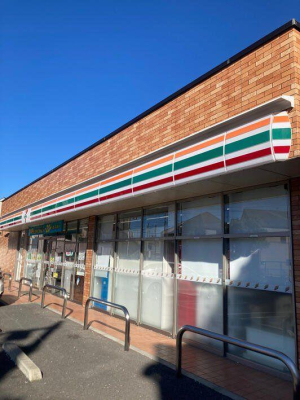 ���ӊ� �R���r�j 300m �Z�u���C���u���]�ː���3���ړX(�Z�u���C���u���]�ː���3���ړX�܂�300m �k��4���B)