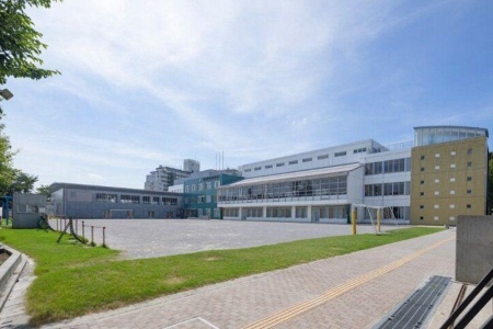 ���ӊ� ���w�Z 520m �����旧���쏬�w�Z(�����旧���쏬�w�Z�܂�520m �k��7���B)