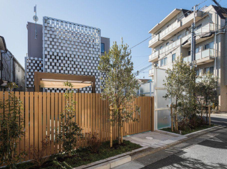 ���ӊ� �c�t���E�ۈ牀 300m ���Ⴂ������a��ۈ牀(���Ⴂ������a��ۈ牀�܂�300m �k��4���B)