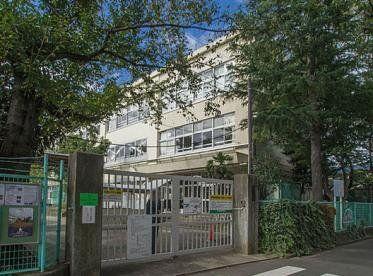 ���ӊ� ���w�Z 100m �����旧�ϔ����w�Z(�����旧�ϔ����w�Z�܂�100m �k��2���B)