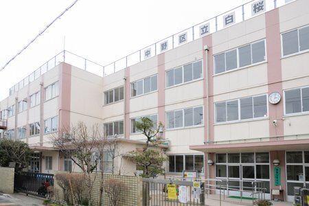 ���ӊ� ���w�Z 540m ����旧�������w�Z(����旧�������w�Z�܂�540m �k��7���B)