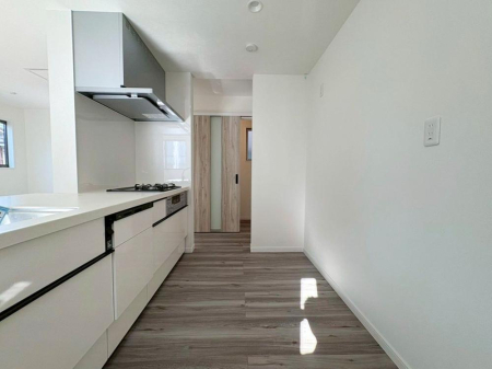 �L�b�`�� �����y�L�b�`���z�i2026�N4���j�B�e  �V���v���Ȃ�����X�^�C���b�V���ȋ�ԁB���R�����������݁A�S�n�悢���Ԃ��y���߂�L�b�`���ł��B