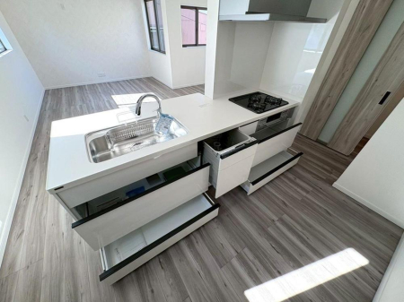 �L�b�`�� �����y�L�b�`���z�i2026�N4���j�B�e  �����������Ə㎿�ȑf�ފ����ۗ��L�b�`���B�@�\���ƃf�U�C���������˔������A�����̗������y�����Ȃ��Ԃł��B