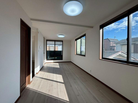 ���r���O �����y���r���O�z�i�i2026�N4���j�B�e �F1����