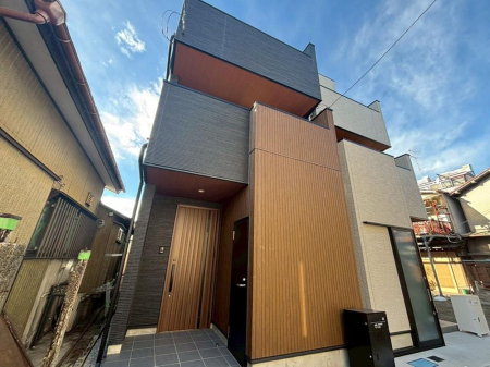 ���n�O�ώʐ^ �O�ρy�O�ρz�i2026�N4���j�B�e �F1����  2�����ꂼ�ꂪ���������Ȃ���A�X���݂ɔ��������a����O�σf�U�C���B