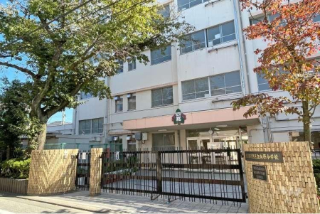 ���ӊ� ���w�Z 130m �ڍ��旧�������w�Z(�ڍ��旧�������w�Z�܂�130m �k��2���B)