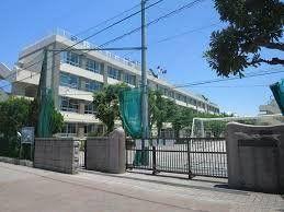 ���ӊ� ���w�Z 570m �����旧�㕽�䒆�w�Z(�����旧�㕽�䒆�w�Z�܂�570m �k��8���B)