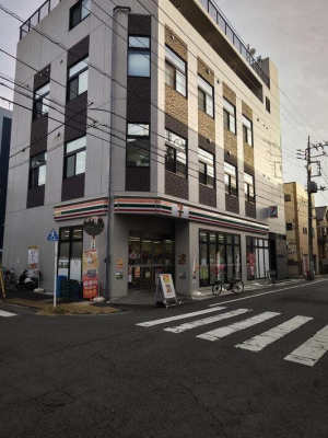 ���ӊ� �R���r�j 530m �Z�u���C���u��������1���ړX(�Z�u���C���u��������1���ړX�܂�530m �k��7���B)