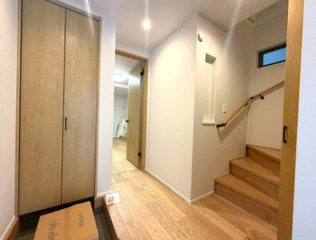 ���� �O�ρy���ցz�i2026�N4���j�B�e  ������Ƃ������邢���ցB�������ƊJ����������A�A��邽�тɐS�����炮�悤�ȉ��K�ȋ�Ԃł��B