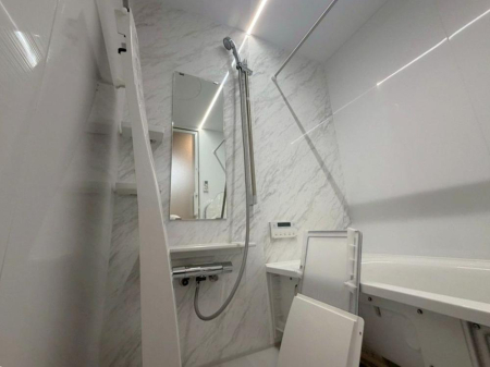 ���� �����y�o�X�z�i2026�N4���j�B�e  ������Ƃ������邭���������ӂ�闁���B���炩�Ȍ��ɕ�܂�Ȃ���A1���̔���������������S�n�悢��Ԃł��B