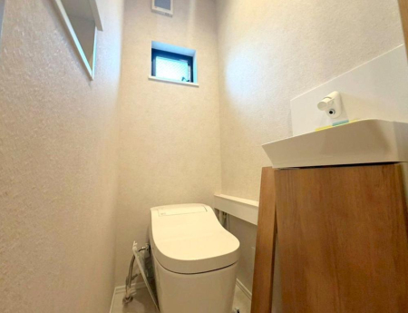 �g�C�� �����y�g�C���z�i2026�N4���j�B�e  ���邭�������������͋C�̃g�C���B���[�⓮���ɂ��z������A�����Ŏg���₷���A���K�Ȏ��Ԃ��߂������Ԃł��B