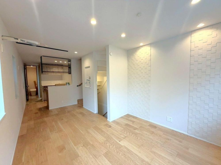 ���r���O �����y���r���O�z�i2026�N4���j�B�e  �_�炩�ȗz�˂��ƐS�n�悢�����������郊�r���O�B�������Ƃ������Ԃ������A���났�̂ЂƂƂ������o���܂��B