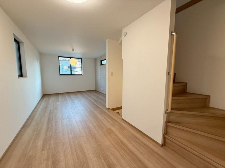 ���r���O �����y���r���O�z�i2026�N4���j�B�e