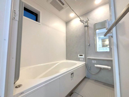 ���� �����yB�����o�X�z�i2026�N4���j�B�e  ��������Ƃ��������f�U�C�����������o�X���[���B�������Ə㎿�������˔������A�����̃o�X�^�C�����y���݂ɂȂ��Ԃł��B