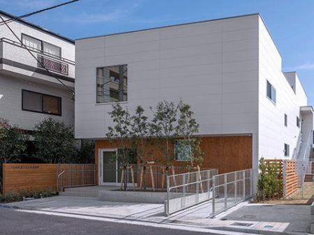 ���ӊ� �c�t���E�ۈ牀 460m �X�N���h�G���W�F���k����(�X�N���h�G���W�F���k�����܂�460m �k��6���B)