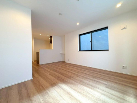 ���r���O �����y���r���O�z�i2026�N4���j�B�e  ���邭������������ۂ̃��r���O�B�V���v���ȃf�U�C���ŃC���e���A���y���߂�A���S�n�̗ǂ���Ԃł��B