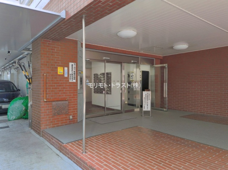 �G���g�����X -