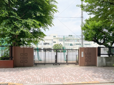 ���ӊ� ���w�Z 720m ���旧���쒆�w�Z