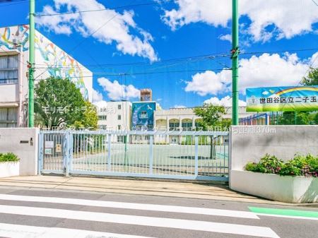 ���ӊ� ���w�Z 370m ���c�J�旧��q�ʐ쏬�w�Z