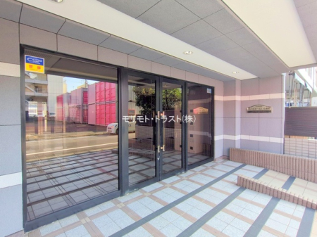 �G���g�����X -