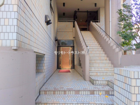 �G���g�����X -