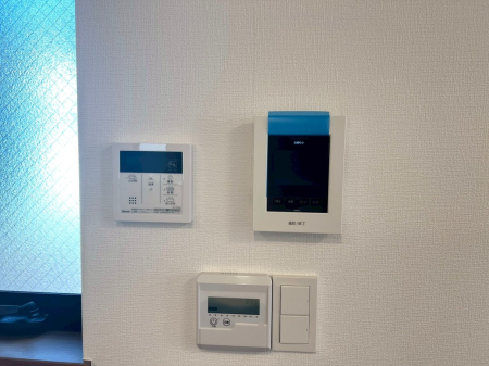 ���̑����� �ݔ���TV���j�^�[