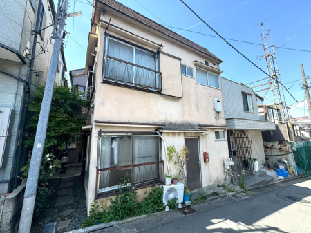 ���撆��3���ڂ̓y�n