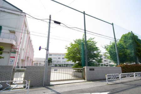 ���ӊ� ���w�Z 570m �]�ː�旧�����l���w�Z(�]�ː�旧�����l���w�Z�܂�570m �k��8���B)