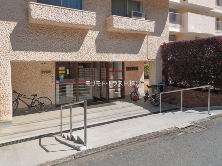 �G���g�����X -