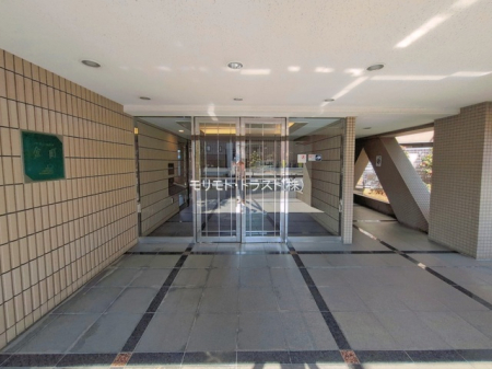 �G���g�����X -