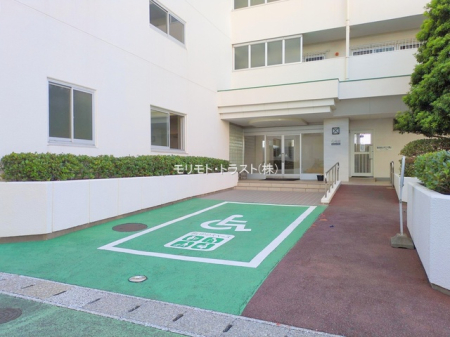 �G���g�����X -