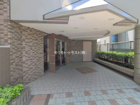 �G���g�����X -