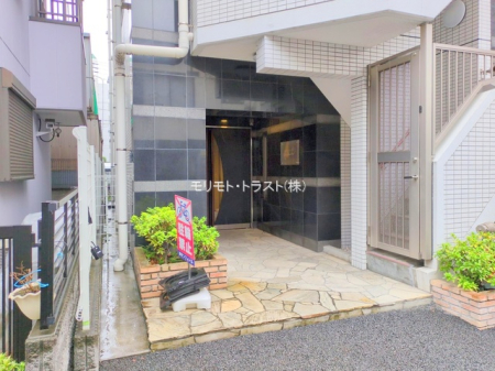 �G���g�����X -