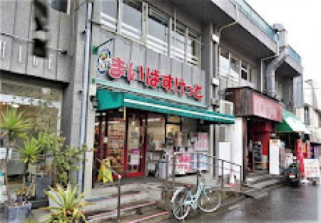 ���ӊ� �X�[�p�[ 360m �܂��΂������Ə����w�O�X(�܂��΂������Ə����w�O�X�܂�360m �k��5���B)