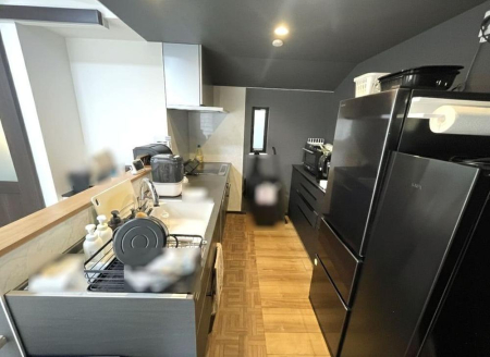 �L�b�`�� �����y�L�b�`���z�i2026�N4���j�B�e  �؂̂ʂ������������i�`���������_���ȃL�b�`���B�������ꂽ�f�U�C���̒��ɁA�₳���������݂��L����܂��B