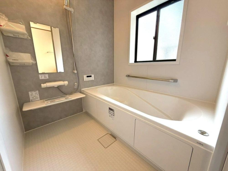 ���� �����y�o�X�z�i2026�N4���j�B�e  ��������Ƃ��������f�U�C�����������o�X���[���B�������Ə㎿�������˔������A�����̃o�X�^�C�����y���݂ɂȂ��Ԃł��B