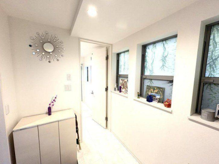 ���� �O�ρy���ցz  ���邭�J���I�Ȍ��փX�y�[�X�B��Ƃ肠��݌v�ŁA�����̏o��������K�ɃT�|�[�g�B�������̂���S�n�悢��Ԃł��B