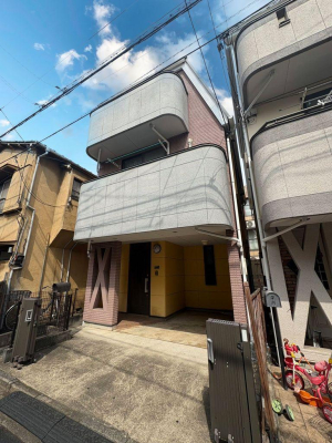 ���n�O�ώʐ^ �O�ρy�O�ρz  ���₩�ȊX���݂ɓ���ޗ����������O�ρB�Â��ȕ�炵�����߂���ɂ������߁B