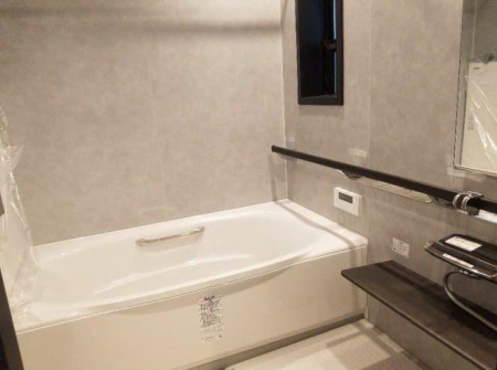 ���� �����y�o�X�z  ���������̂���O���[�ɔ����f����A���_���ō������Y���o�X���[���B