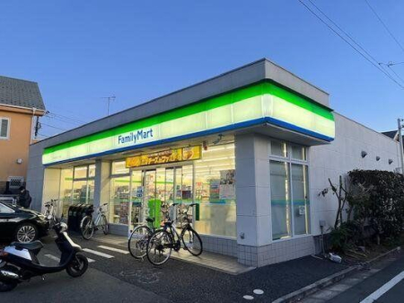 ���ӊ� �R���r�j 350m �t�@�~���[�}�[�g�����{�O�O���ړX(�t�@�~���[�}�[�g�����{�O�O���ړX�܂�350m �k��5���B)