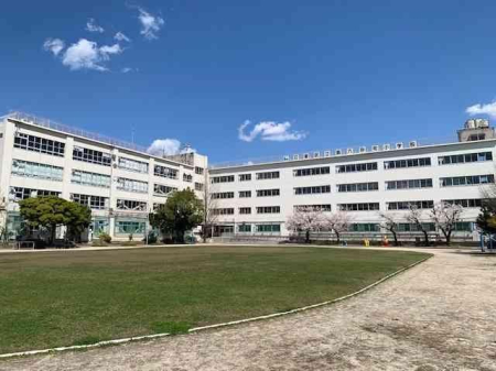 ���ӊ� ���w�Z 170m �]���旧��Z�������w�Z(�]���旧��Z�������w�Z�܂�170m �k��3���B)