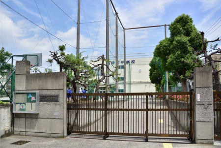 ���ӊ� ���w�Z 680m �]���旧�������w�Z(�]���旧�������w�Z�܂�680m �k��9���B)